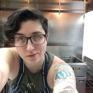 Meet your Posher, Claire